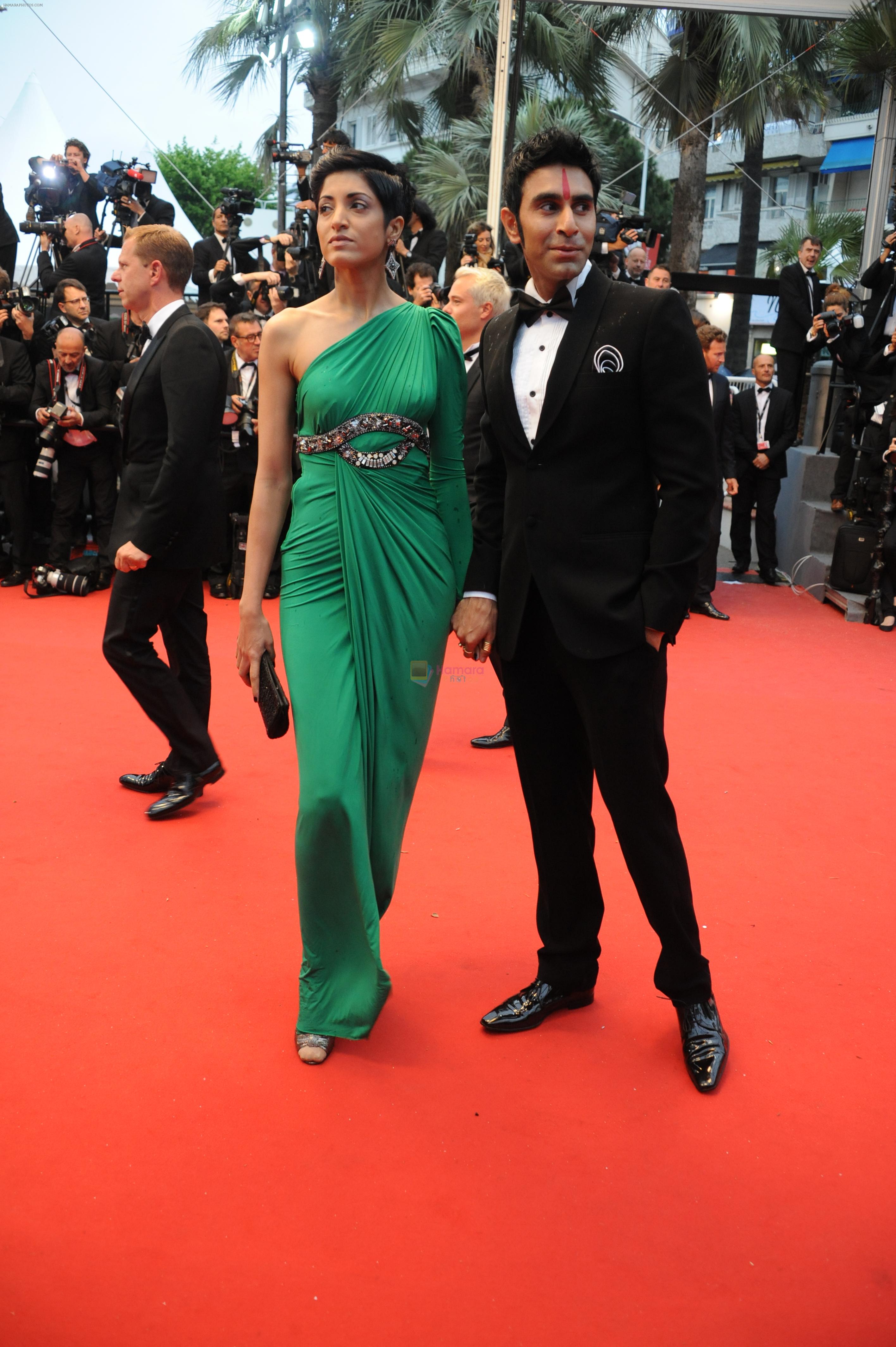 Sandip Soparkar and Jesse Randhawa on the red carpet in cannes day 1 on 15th May 2013