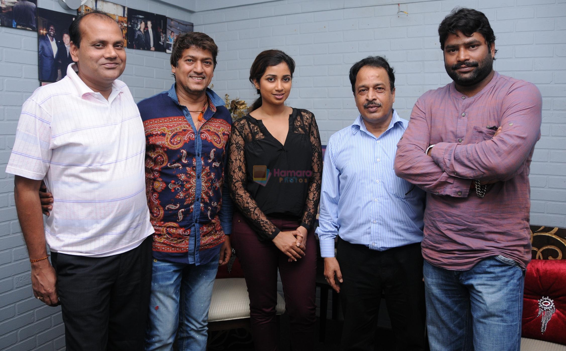 Dhananjay Kumar Yadav (Producer), Aadesh Srivastav,Shreya Ghosal, B.N.Ojha