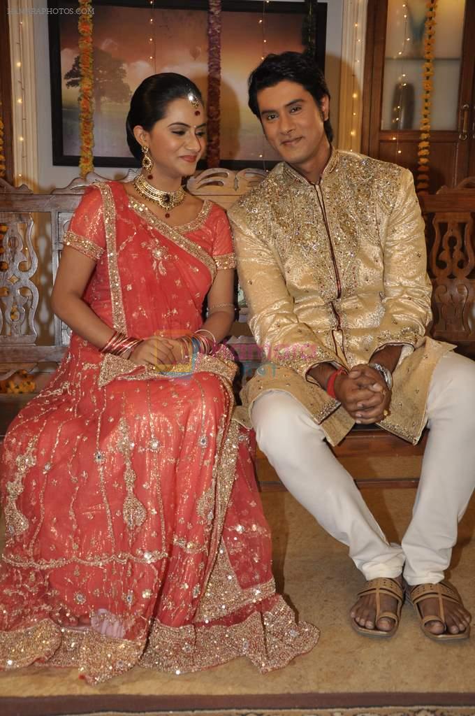 Aastha Chaudhary, Tabrez Khan at Sahara's Niyati TV serial - Engagement ceremony shoot in Goregaon on 19th May 2013