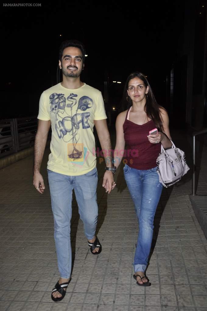 Esha Deol at Ishq in Paris premiere in PVR, Mumbai on 23rd May 2013