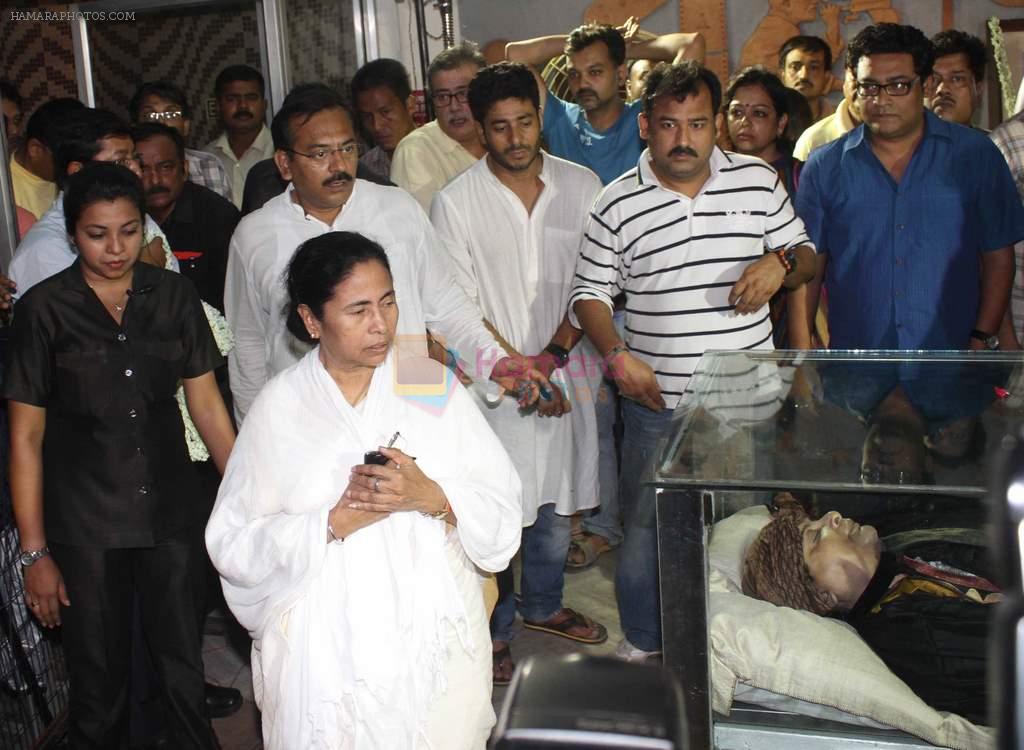 at Rituparno Ghosh funeral in Kolkatta on 30th May 2013