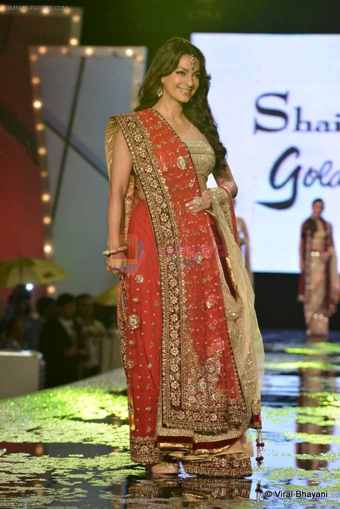Juhi Chawla at Shaina NC's fashion show for CPAA in Mumbai on 2nd June 2013