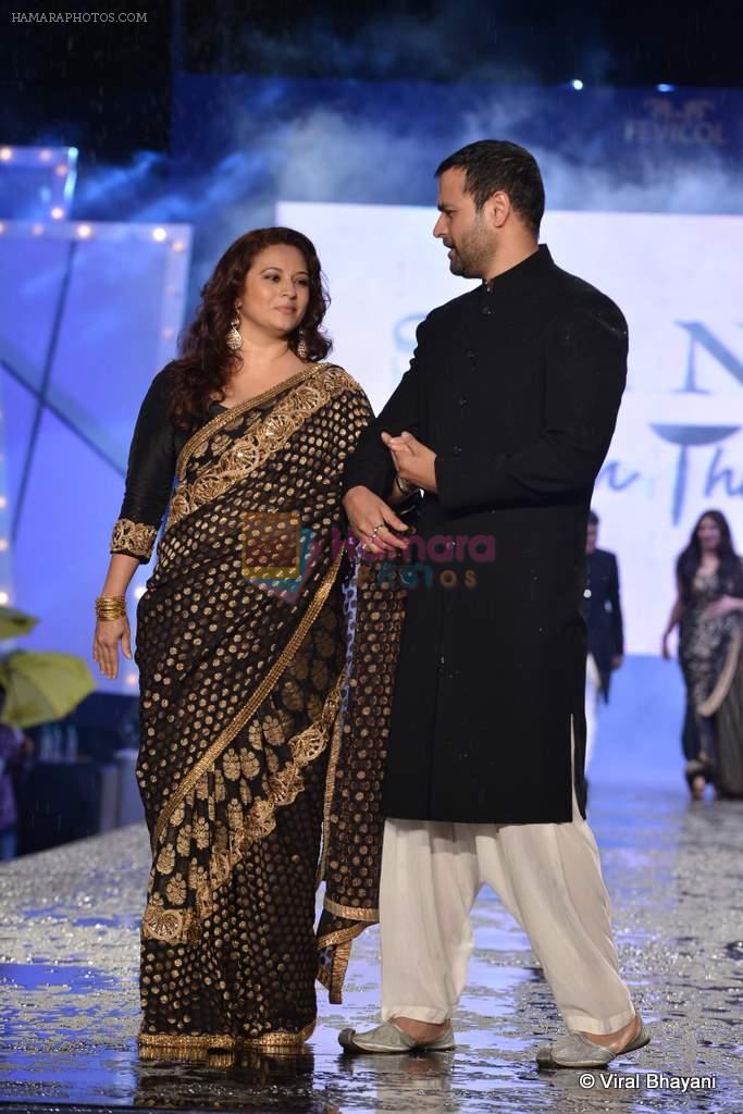 Rohit Roy, Manasi Joshi Roy at Shaina NC's fashion show for CPAA in Mumbai on 2nd June 2013