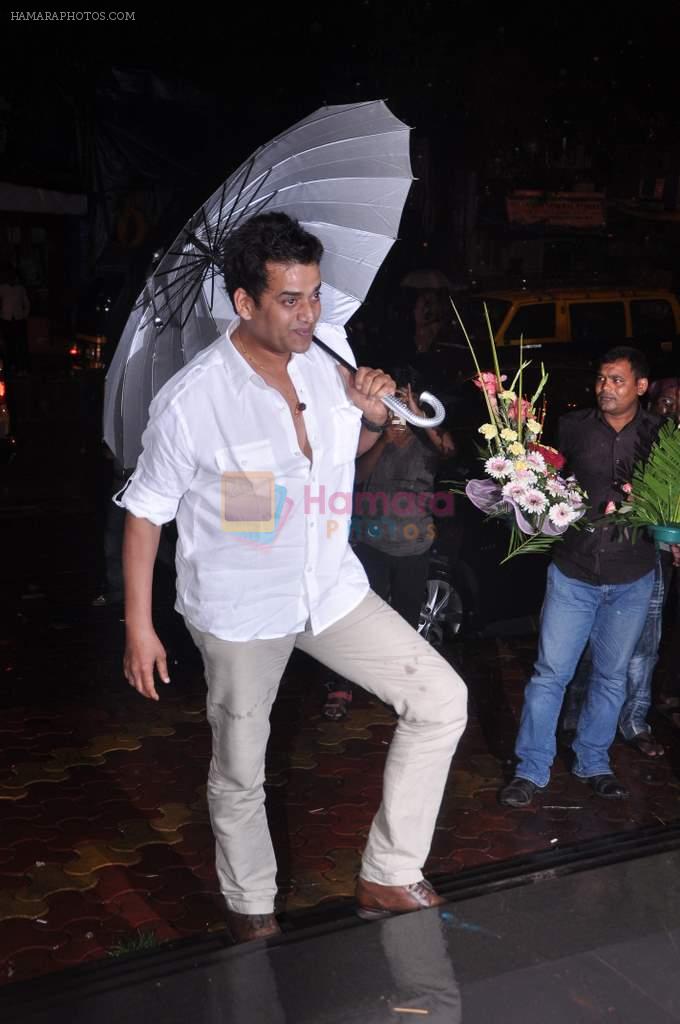 Ravi Kishan at Ameesha Patel's birthday and Shortcut Romeo promotions in 212 on 8th June 2013