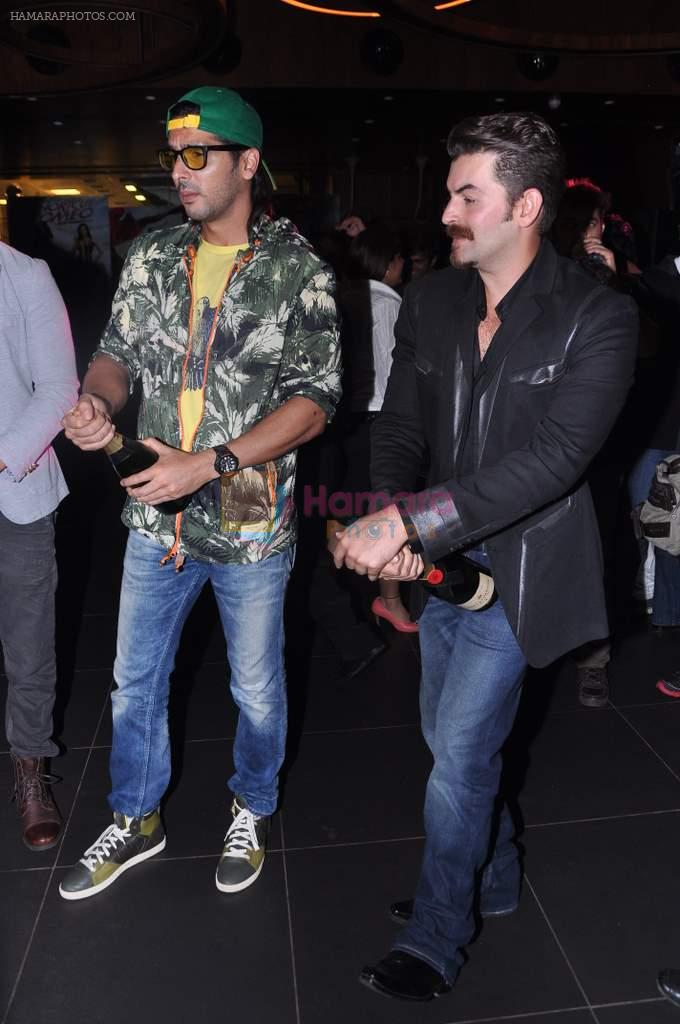 Zayed Khan, Neil Mukesh at Ameesha Patel's birthday and Shortcut Romeo promotions in 212 on 8th June 2013