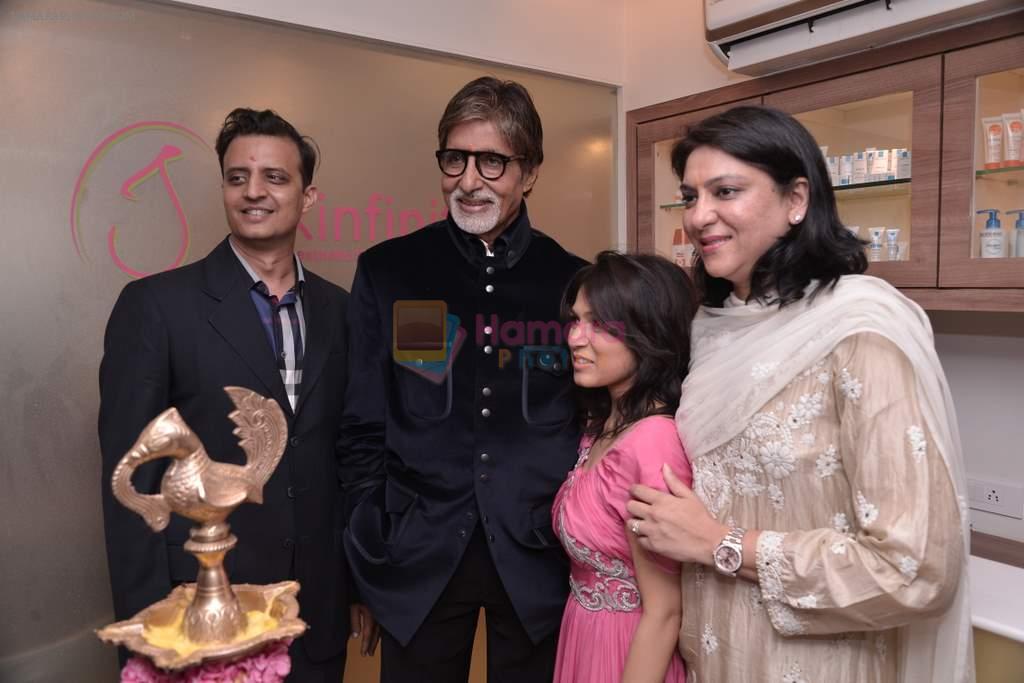 Amitabh Bachchan, Priya Dutt at the launch of Jayshree Sharad's Skinfiniti clinic launch in bandra, Mumbai on 15th June 2013