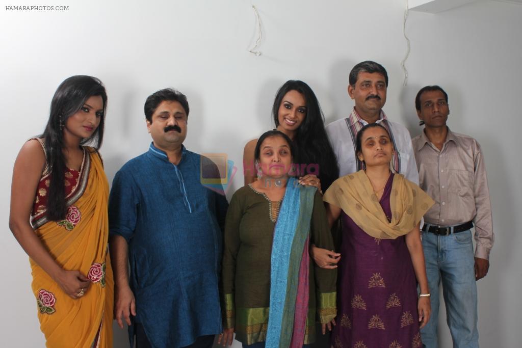 Dr Samir Mansuri, Reshmi Ghosh, Dolly Arora, Radhaben Patel, Sudhaben Patel at the launch of NGO Blind's Dreams on 15th June 2013