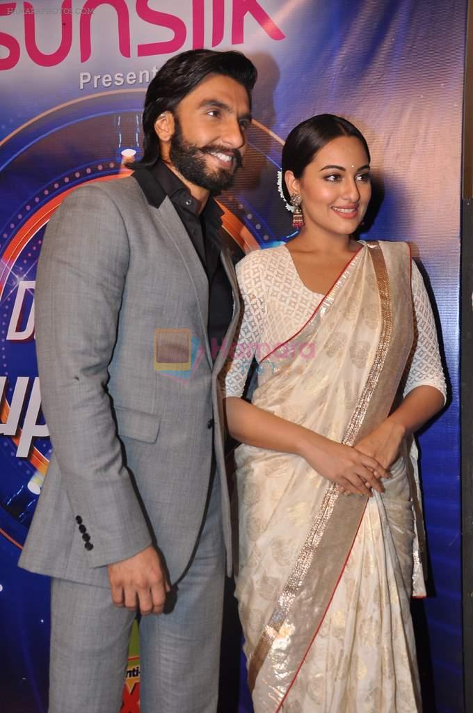 Sonakshi Sinha, Ranveer at Lootera film promotions on the sets of Star Plus India Dancing Superstar in Filmcity on 17th June 201