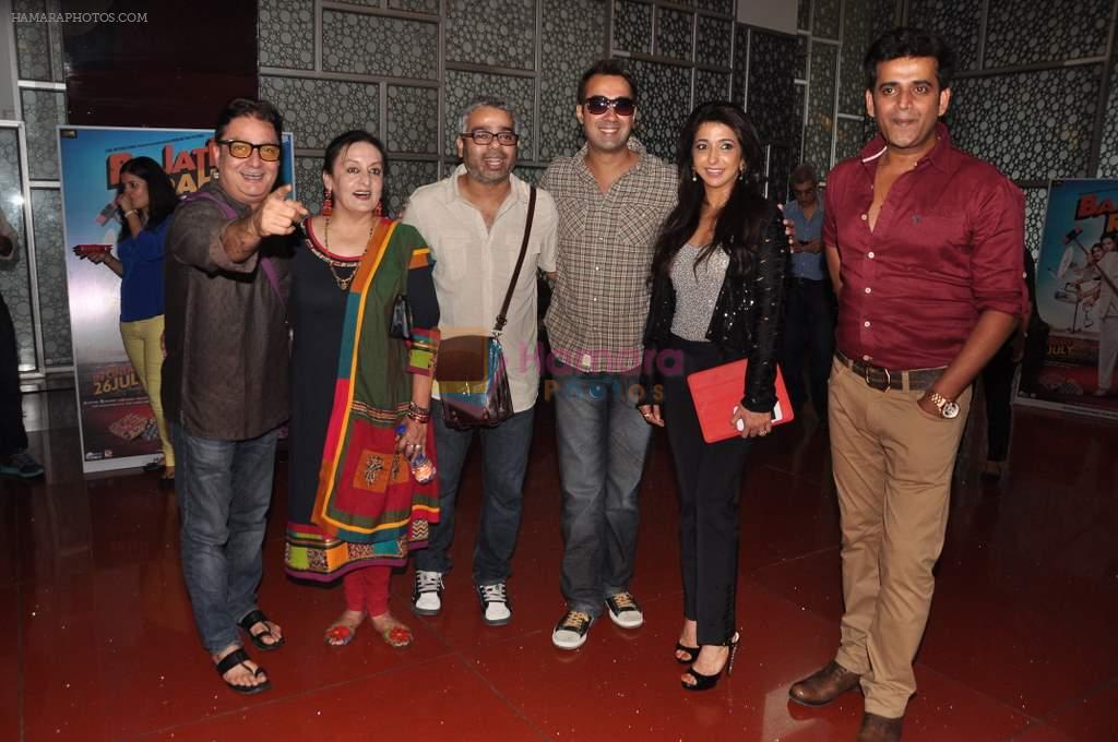Ranvir Shorey, Vinay Pathak, Krishika Lulla, Dolly Ahluwalia, Ravi Kissen at Bajatey Raho trailer launch in Cinemax, Mumbai on 17th June 2013