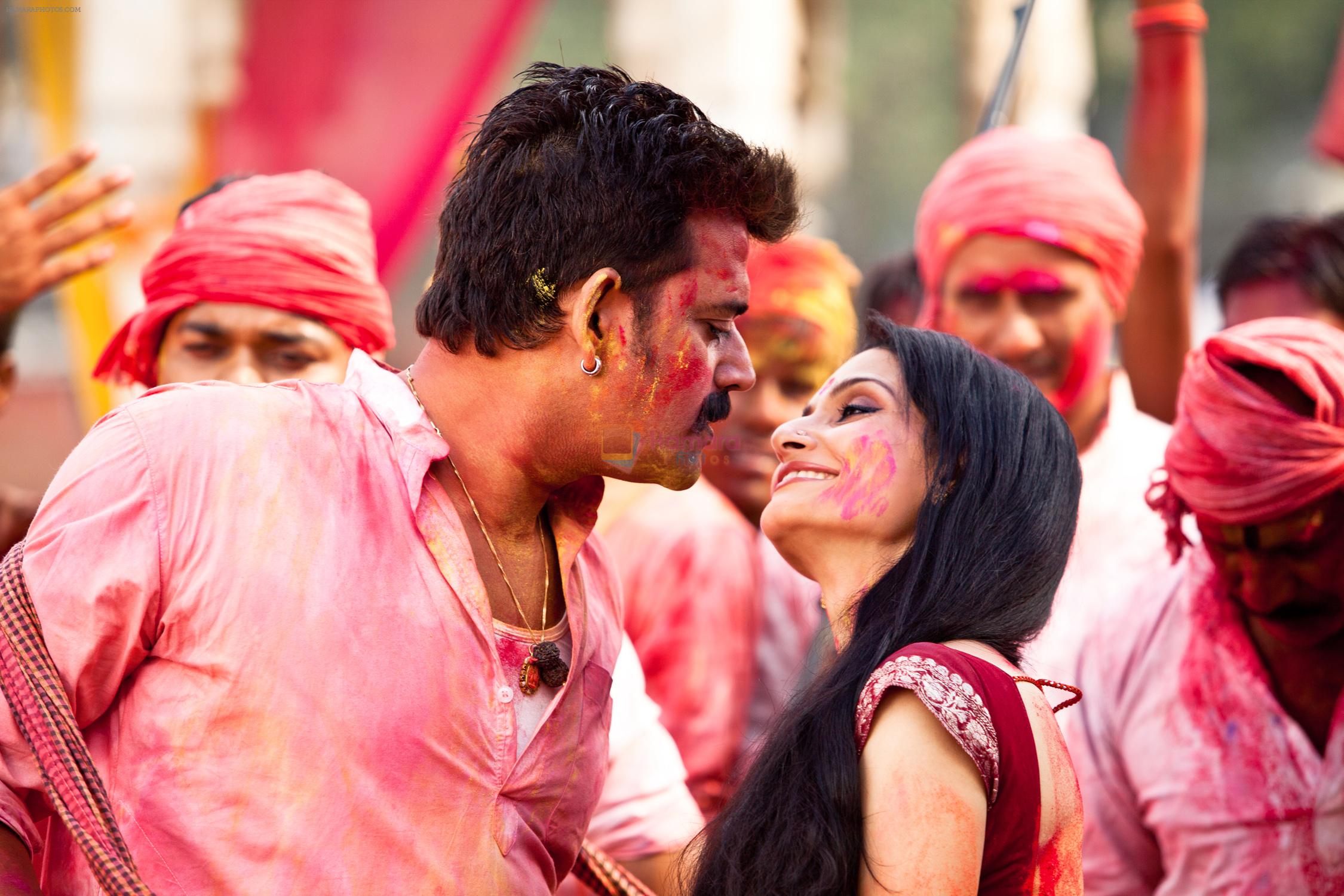 Ravi Kishan in the still from movie Issaq