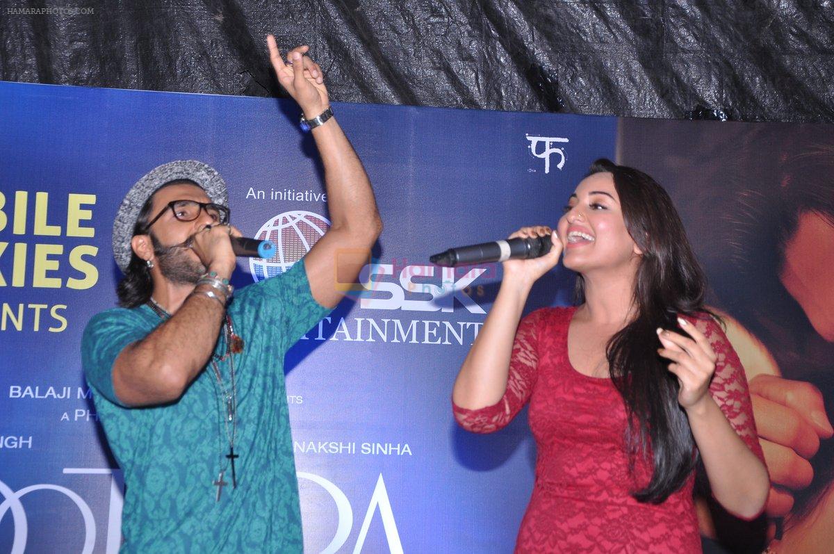 Ranveer Singh and Sonakshi Sinha promote Lootera at Palladium, Mumbai on 28th June 2013
