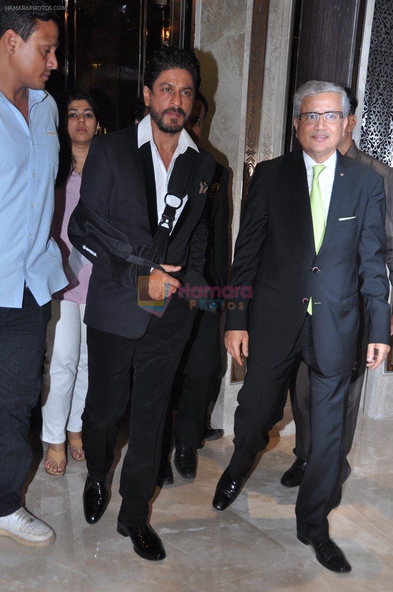 Shahrukh Khan at ABP Sanman event in Mumbai on 28th June 2013