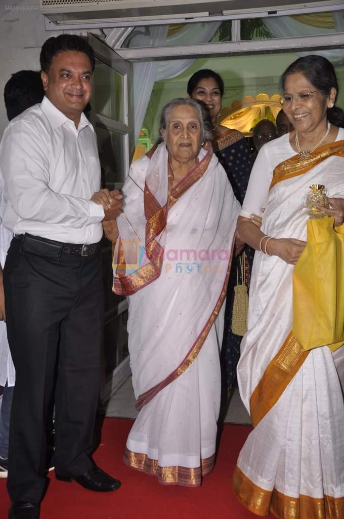 Sulochana at Ramesh Deo's 50th wedding anniversary in Isckon, Mumbai on 1st July 2013