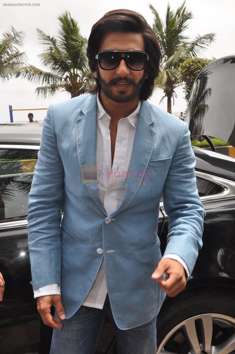 Ranveer Singh at Lootera Promotions at Cafe Coffee Day in Bandra, Mumbai on 1st July 2013