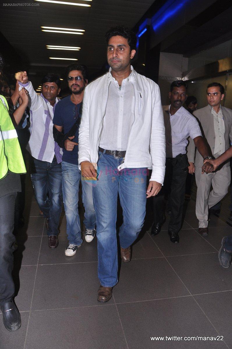 Abhishek Bachchan arrive from IIFA awards 2013 in Mumbai Airport on 7th July 2013