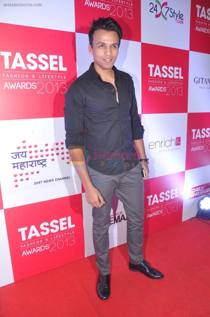 Abhijeet Sawant at Tassel Fashion and Lifestyle Awards 2013 in Mumbai on 8th July 2013,3