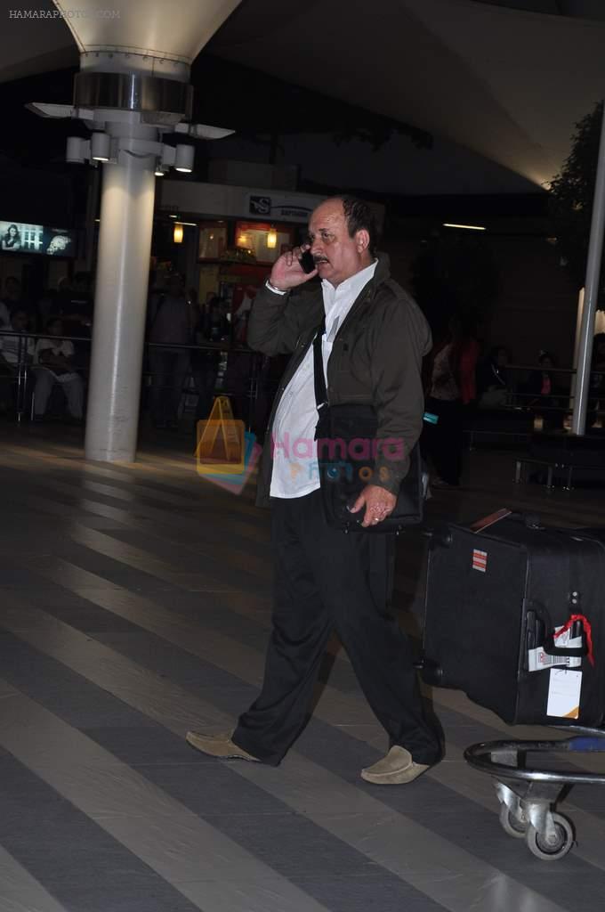 Anupam Kher at IIFA Arrivals day 2 in Mumbai Airport on 8th July 2013