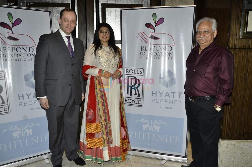 Ramesh Sippy, Kiran Sippy at Kiran Juneja Sippy's Respond Foundation launch in Mumbai on 26th July 2013
