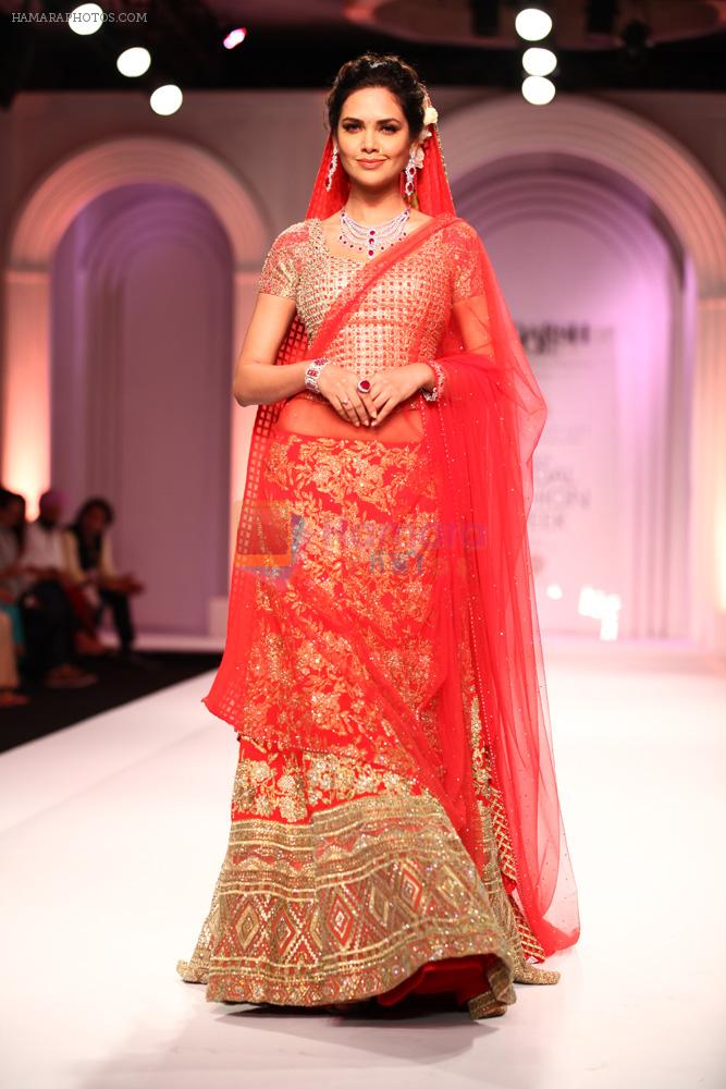 Esha Gupta walks for Designer Adarsh Gill in Delhi on 27th July 2013