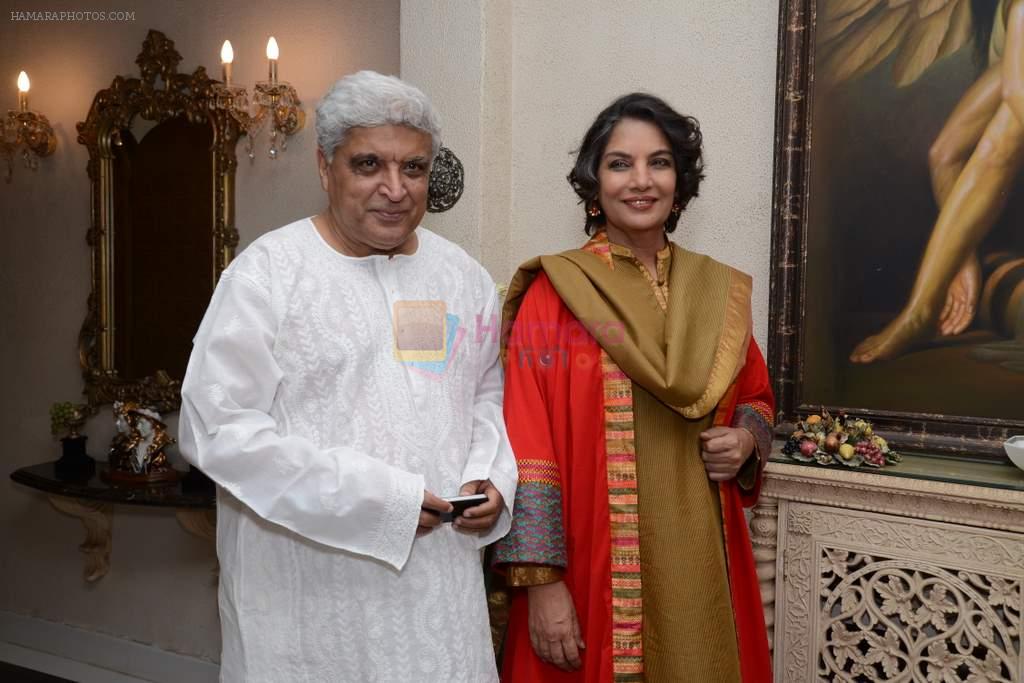 Shabana Azmi, Javed Akhtar at Sanjay and Zareen Khan's Iftar party in Sanjay Khan's Residence, Mumbai on 6th Aug 2013