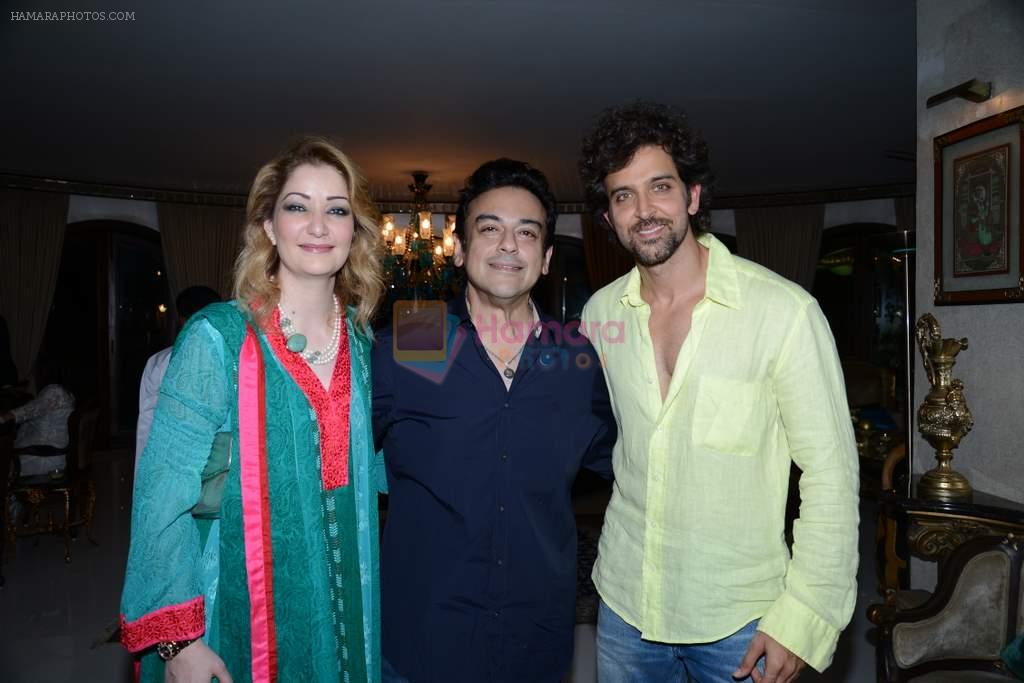 Adnan Sami, Hrithik Roshan at Sanjay and Zareen Khan's Iftar party in Sanjay Khan's Residence, Mumbai on 6th Aug 2013