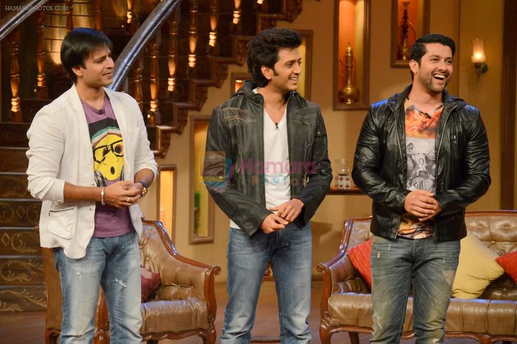 Vivek oberoi, Ritesh deshmukh, Aftab Shivdasani promote Grand Masti 2 on the set of Comedy Nights with Kapil in Filmcity, goregaon on 10th Aug 2013