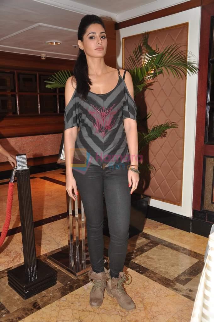 Nargis Fakhri promotes Madras Cafe at a special TV shoot in Taj Land's End on 13th Aug 2013