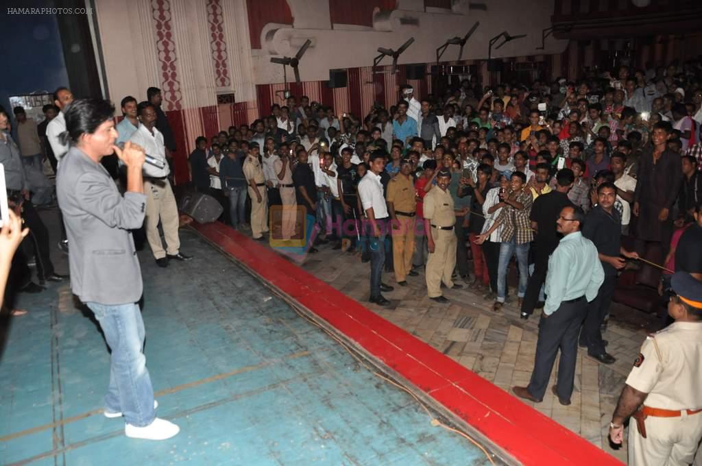 Shahrukh Khan promotes Chennai Express in Maratha Mandir, Mumbai on 15th Aug 2013