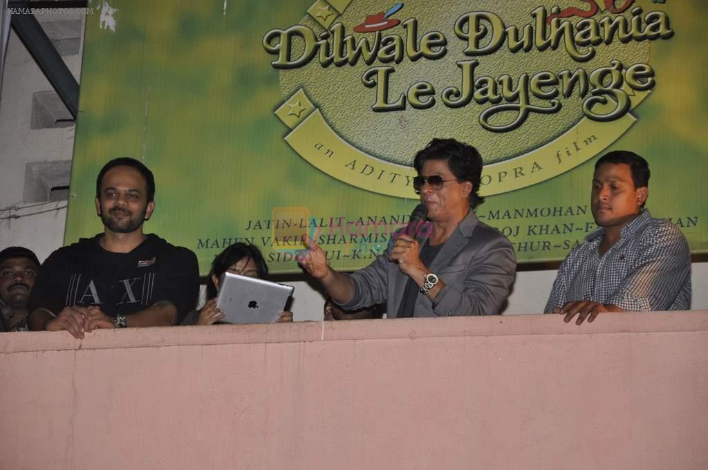 Shahrukh Khan, Rohit Shetty promotes Chennai Express in Maratha Mandir, Mumbai on 15th Aug 2013