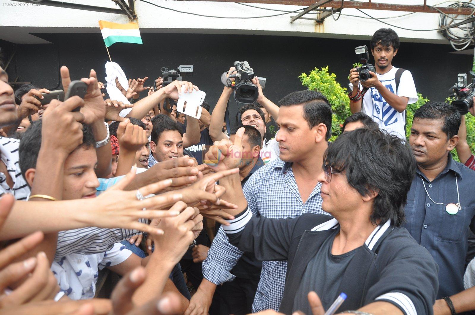 Shahrukh Khan at Imax Wadala, Mumbai on 15th Aug 2013