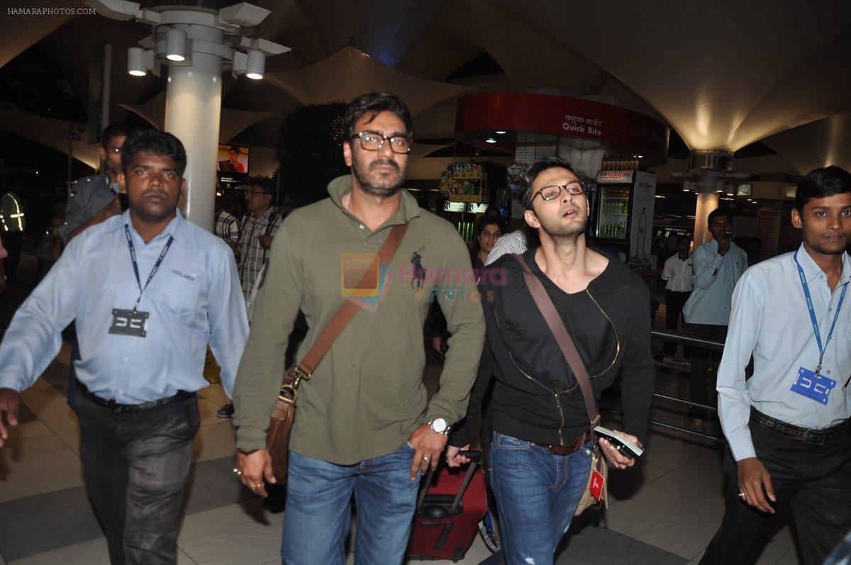Ajay Devgan return from Dubai for SatyaGraha Promotions on 20th Aug 2013