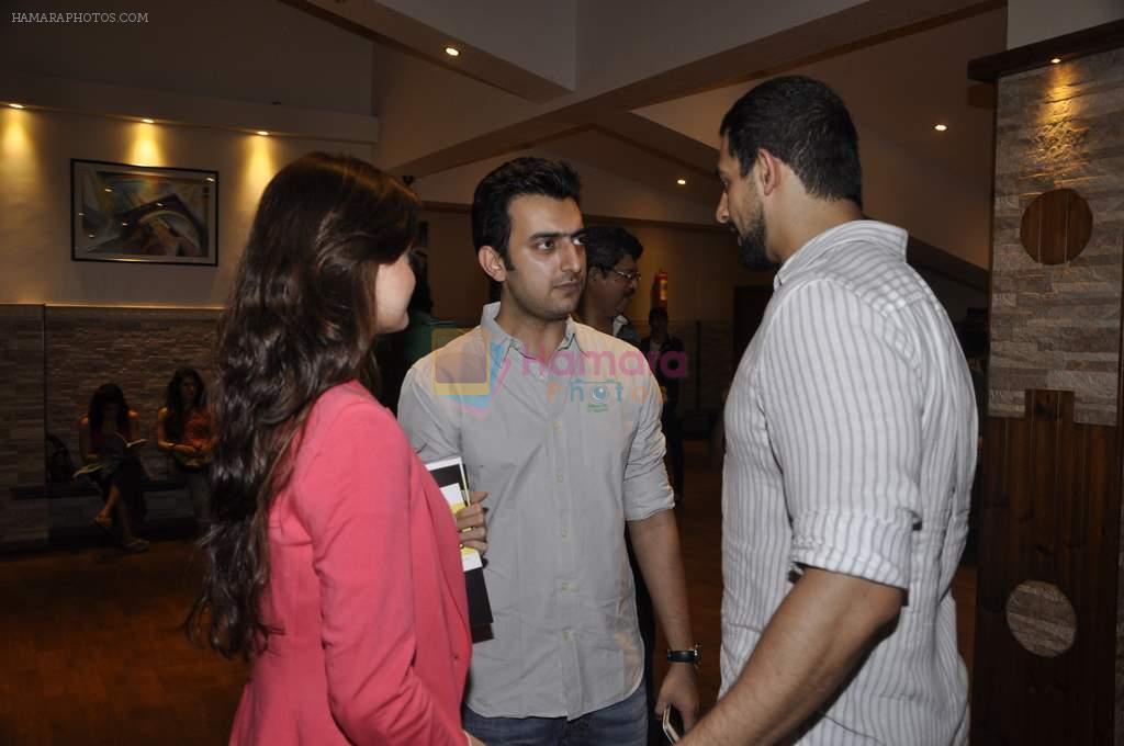 Dia Mirza, Arunoday Singh at Wisdom play premiere in St Andrews, Mumbai on 19th Aug 2013
