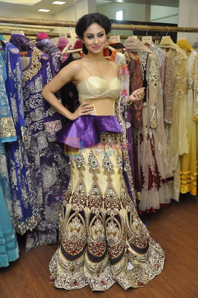 Mouni Roy at Rohit Verma's bridal fashion shoot in Khar, Mumbai on 19th Aug 2013