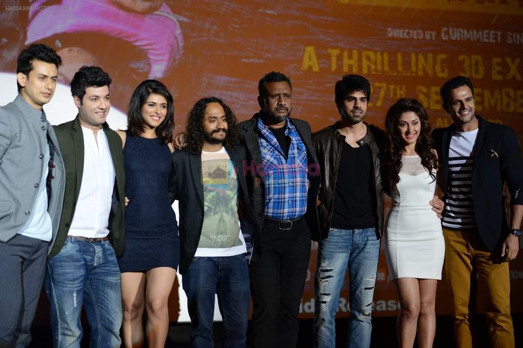 Santosh Barmola, Varun Sharma,Anubhav Sinha, Manjari Phadnis, Jitin Gulati, Sumit Suri, Madhurima Tuli at Anubhav Sinha's 3D film Warning in Mumbai on 21st Aug 20