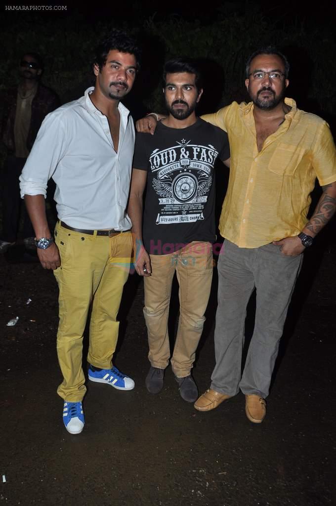 Ram Charan, Shabbir Ahluwalia, Apoorva Lakhia promote Zanjeer on location of Savdhan in Mumbai on 24th Aug 2013