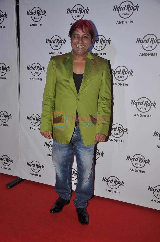 Sukhwinder Singh at Subhash Ghai's bash at the launch of new Hard Rock Cafe in Andheri, Mumbai on 31st Aug 2013