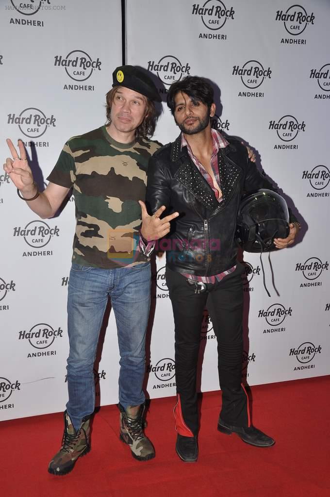 Luke Kenny at Subhash Ghai's bash at the launch of new Hard Rock Cafe in Andheri, Mumbai on 31st Aug 2013
