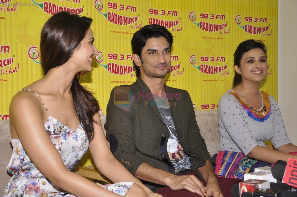 Vaani Kapoor, Sushant Singh Rajput and Parineeti Chopra at Radio Mirchi studio for promotion of Suddh Desi Romance in Mumbai on 2nd Sept 2013