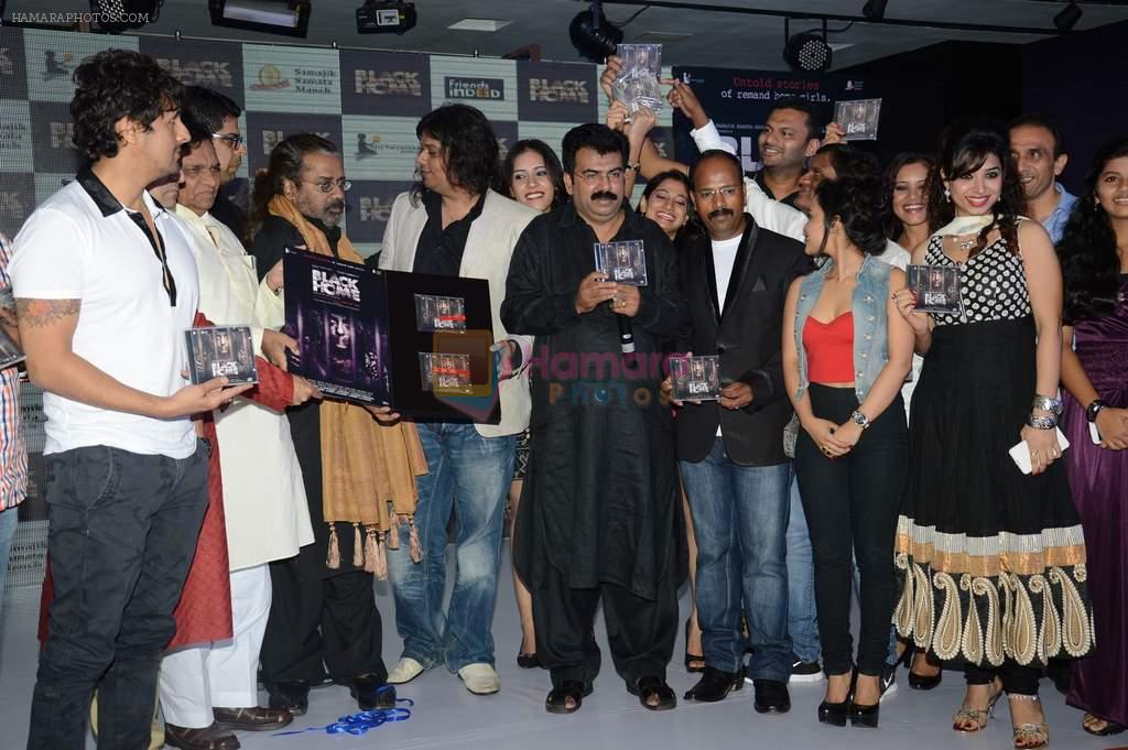 Sonu Nigam, Chitrashi Rawat, Hariharan at Black Home film music launch in Andheri, Mumbai on 6th Sept 2013