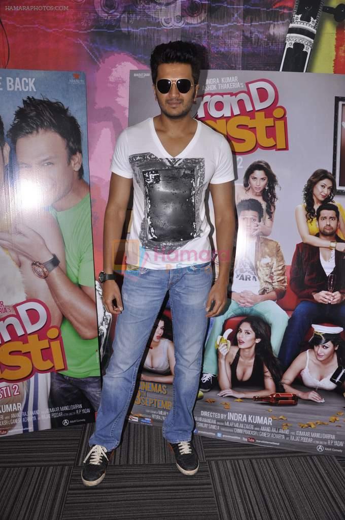 Ritesh Deshmukh at Radio City and Book My show contest winners meet Grand Masti stars in Bandra, Mumbai on 7th Sept 2013