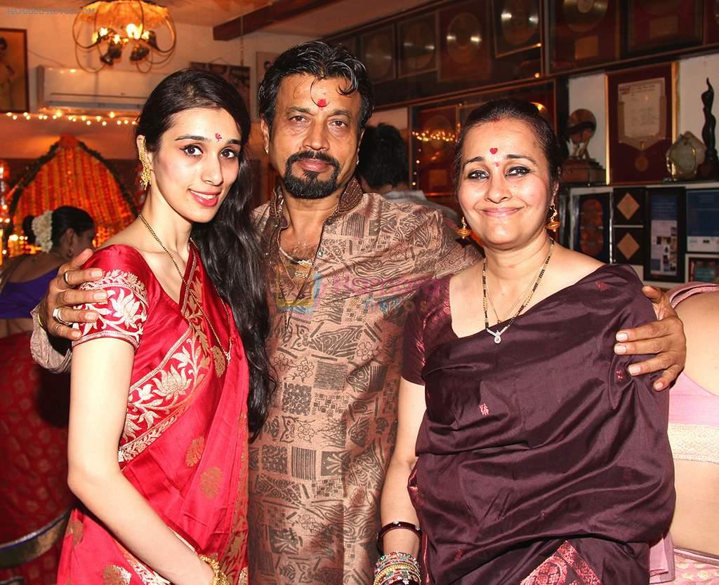 Tanisha Verma Lahiri, Mahendra Verma and Shefali Verma at Bappi Lahiri's Ganpati celebrations in Mumbai on 9th Sept 2013