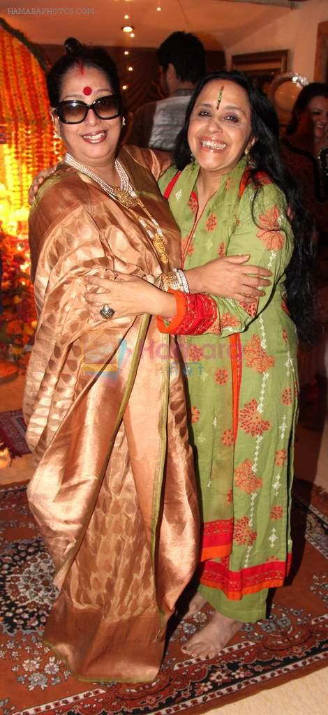 Chaitrani Lahiri and Ila Arun at Bappi Lahiri's Ganpati celebrations in Mumbai on 9th Sept 2013