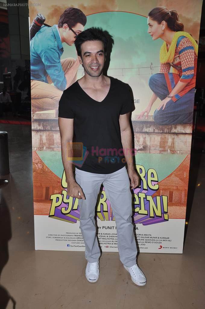 Punit Malhotra at the First look launch of Gori Tere Pyaar Mein in Mumbai on 10th Sept 2013