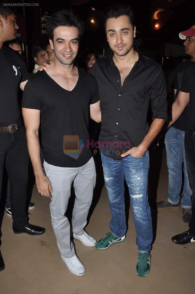 Punit Malhotra, Imran Khan at the First look launch of Gori Tere Pyaar Mein in Mumbai on 10th Sept 2013