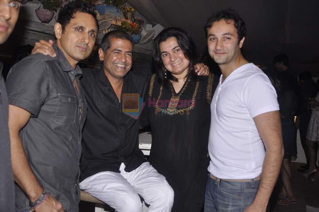 Divya Palat, Aditya Hitkari at AD Singh hosts Olive bash in Mahalaxmi on 11th Sept 2013