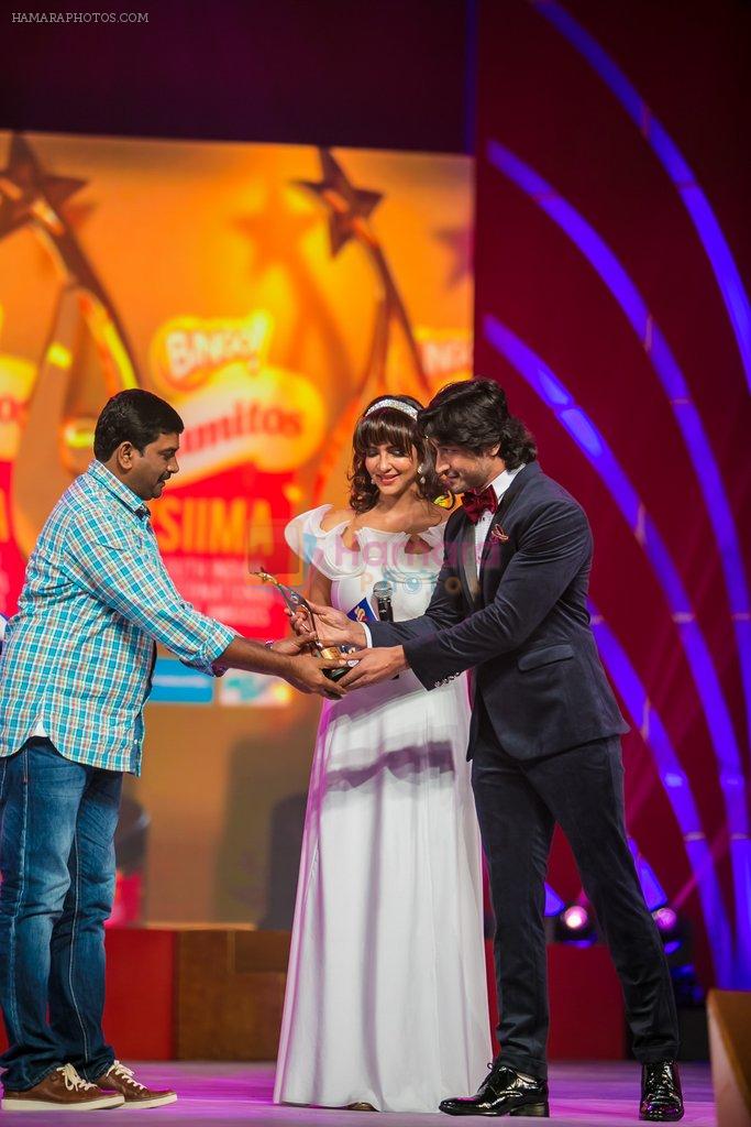Vidyut Jamwal at South Indian International Movie Awards 2013 Next Gen and Music Awards day 1 on 12th Sept 2013