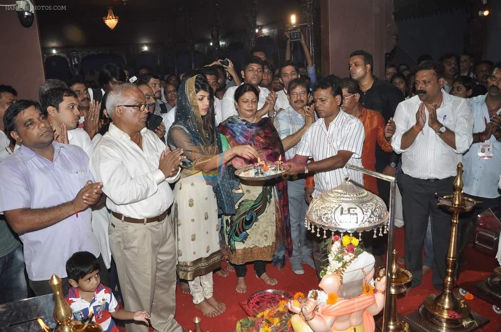 Priyanka Chopra visit Andheri Cha Raja in Mumbai on 14th Sept 2013