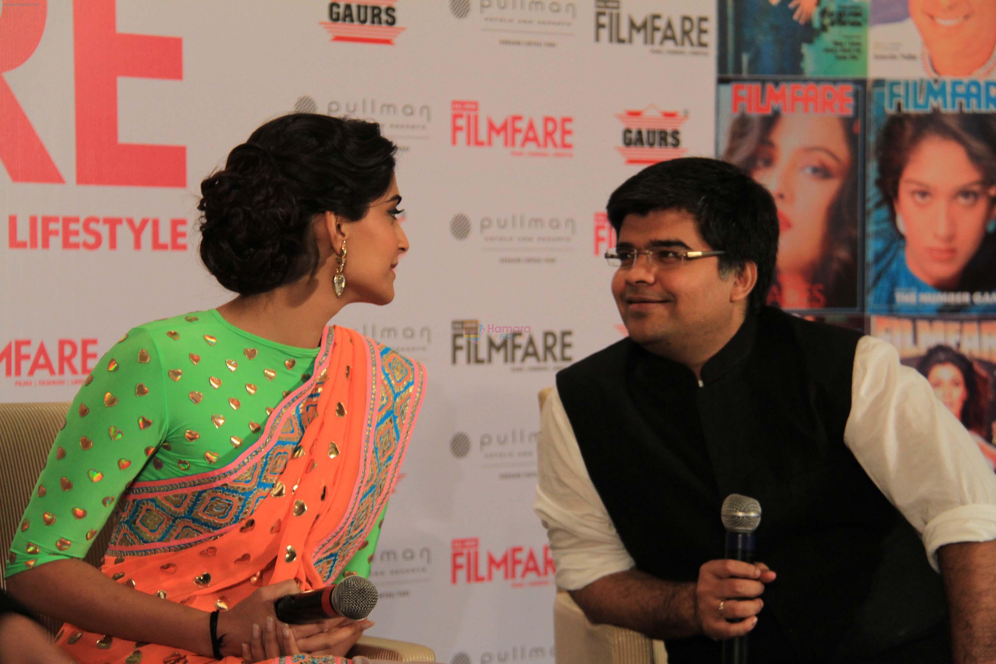 Sonam Kapoor Launch Filmfare makeover issue in Mumbai on 16th Sept 2013