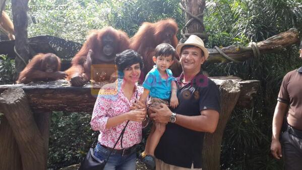 Mandira Bedi and Family at Singapore Zoo