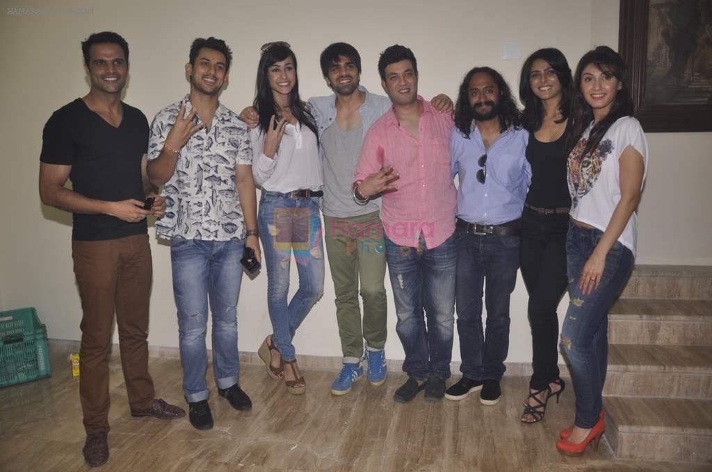 Santosh Barmola,Varun Sharma, Manjari Phadnis, Jitin Gulati, Madhurima Tuli, Gurmmeet at Warning film promotions in Lala college, Mumbai on 21st Sept 2